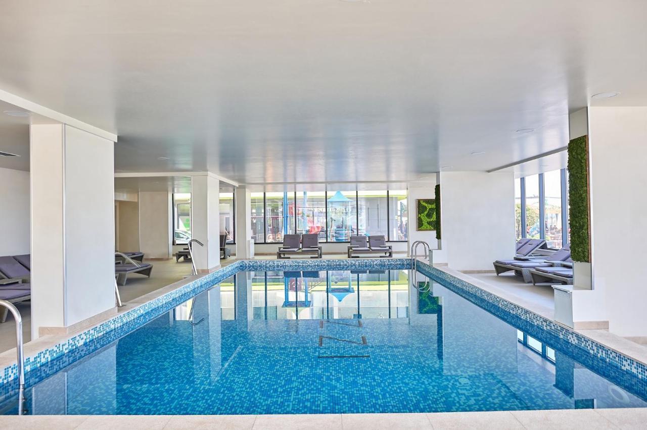 Fancy Apartment In Spa N Pool Beach Resort Мамая Экстерьер фото