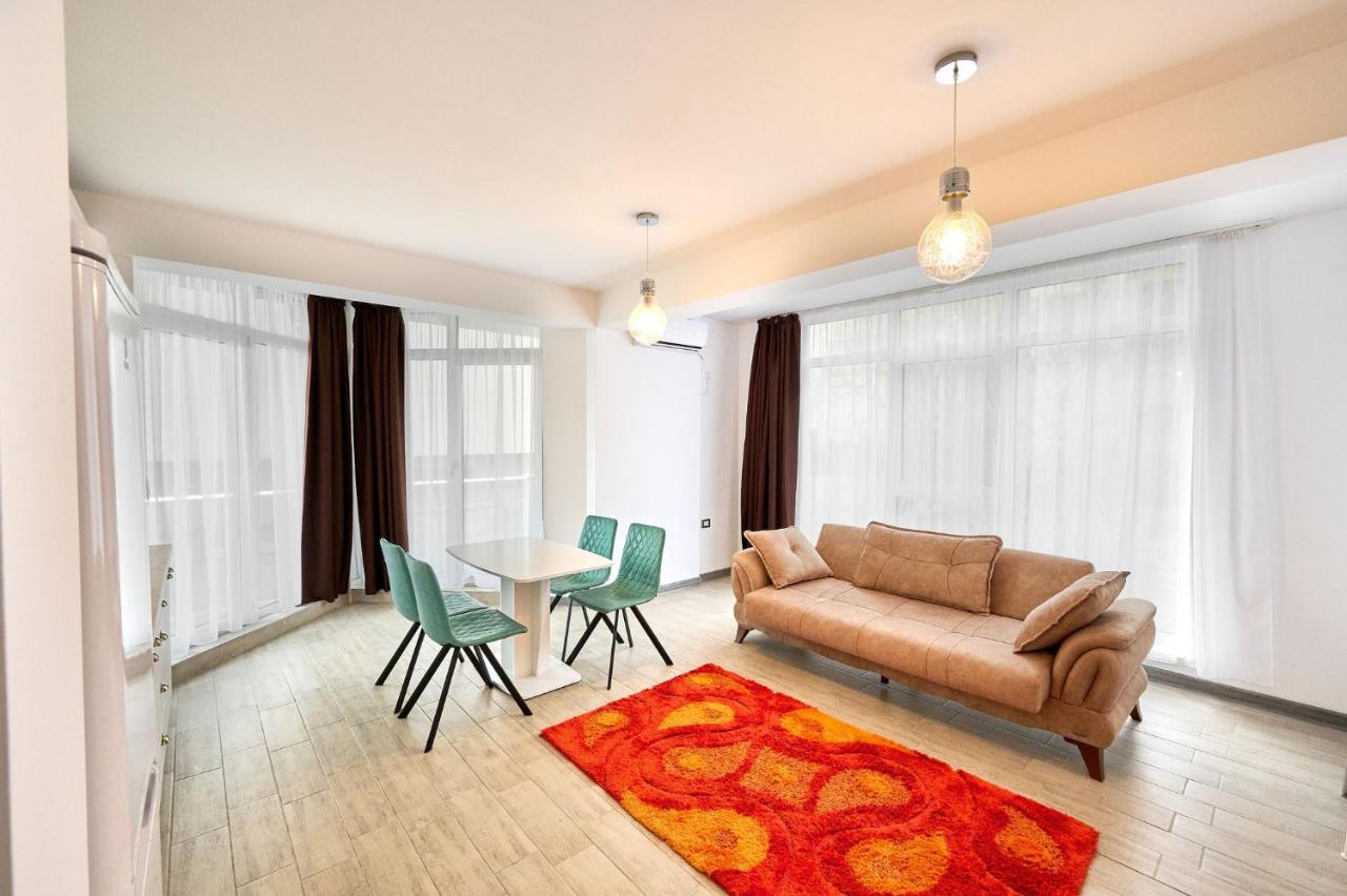 Fancy Apartment In Spa N Pool Beach Resort Мамая Экстерьер фото